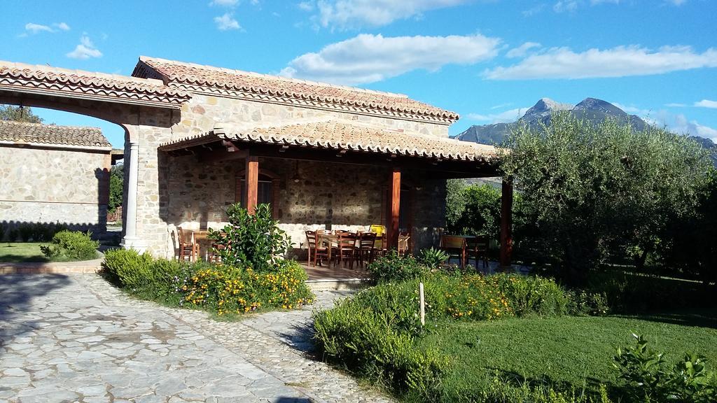 Agriturismo L' Agrumeto Francavilla Marittima Esterno foto